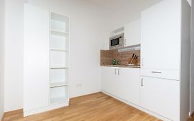 My Room Serviced Apartment-messe